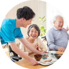看護・介護職（ケア事業）