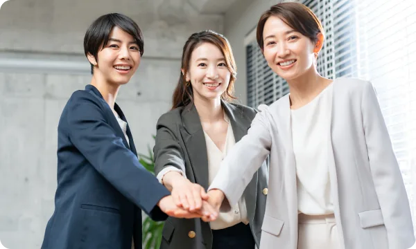 課題に合わせた契約形態と幅広い提供領域
